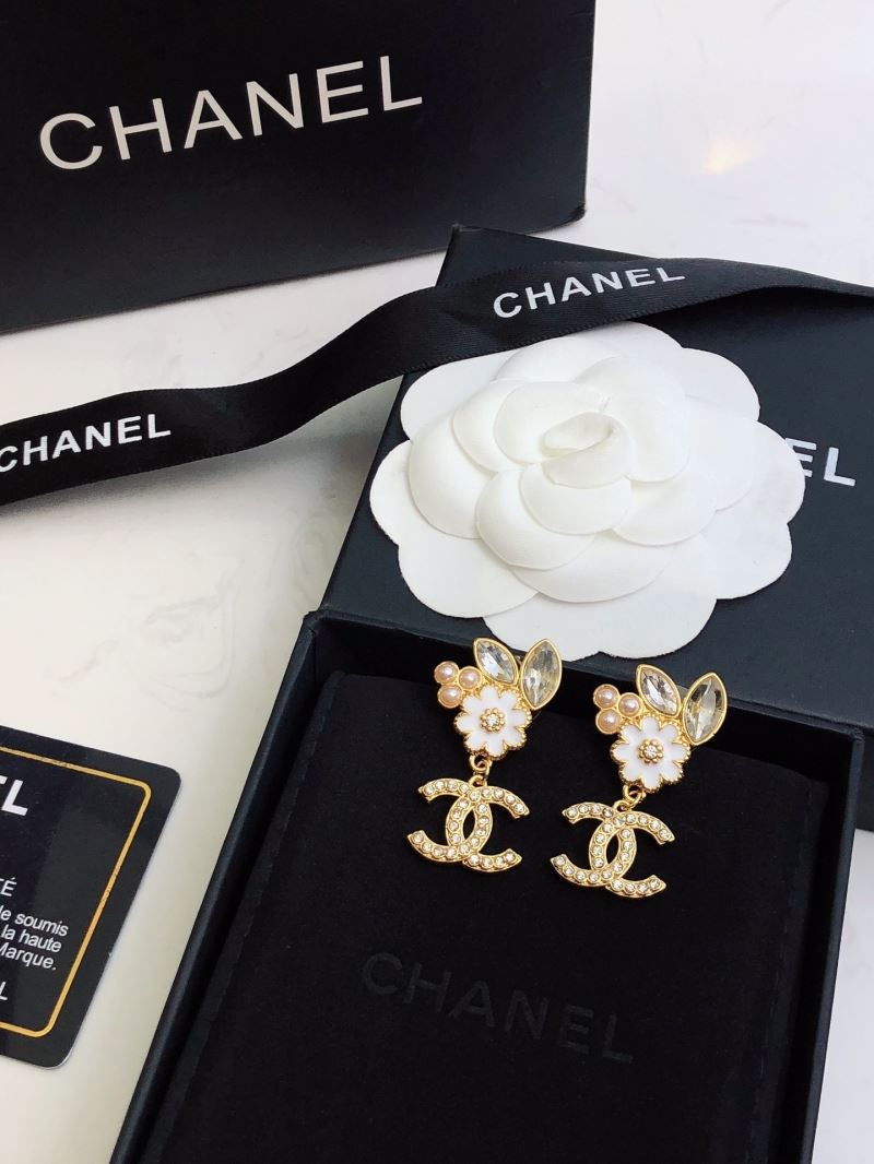 Ch**el earrings